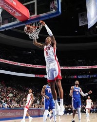 状态又一次跌落谷底，火箭锋线新星真是全队最鸡肋的球员之一？