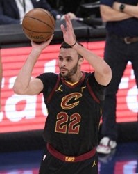 重回克利夫兰！骑士官方：球队签下小拉里-南斯