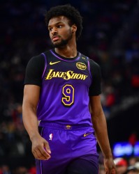 皮尔斯：布朗尼需要好好防守 他要像贝弗利那样改变心态