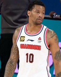 开云-逼宫四川队！萨姆纳自宣将加盟广东男篮，保送杜锋“躺”着夺冠？