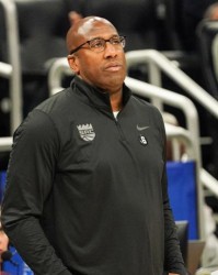 MacMahon：迈克-布朗压力会很大 因为尼克斯若没进总决赛就是失败